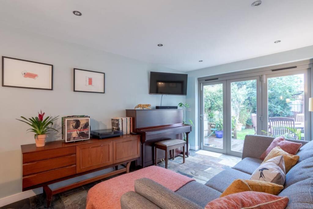 Lovely Central Cambridge Home Bagian luar foto